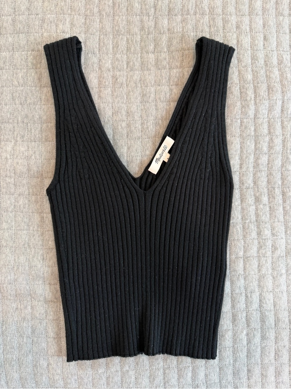 Madewell Black Ribbed V-Neck Cropped Sleeveless Knit Tank